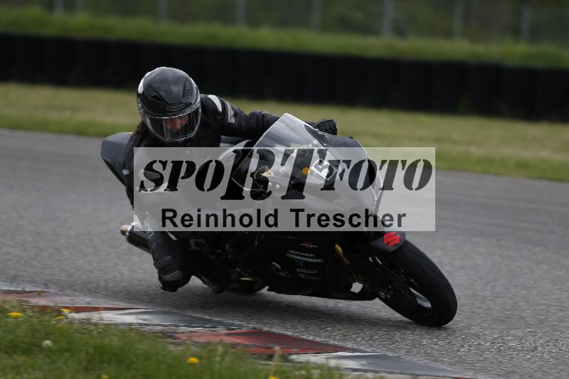 /Archiv-2025/10 23.04.2025 Cornu Master School ADR/rot-rouge/5